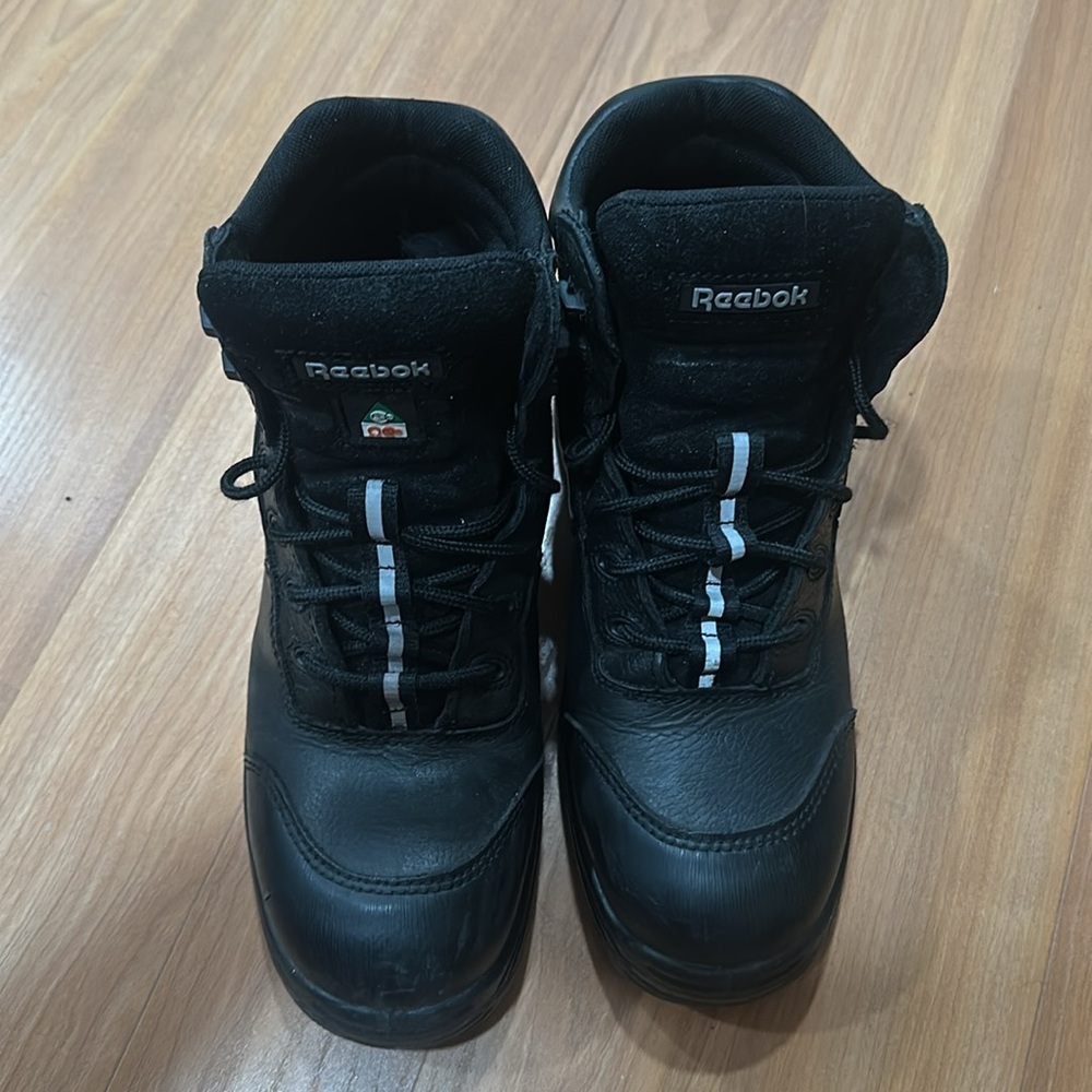 Reebok Men's Black Waterproof Boots - Picture 2 of 4